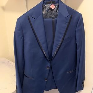 Men’s 38R Bespoke Hive & Colony Tuxedo Suit